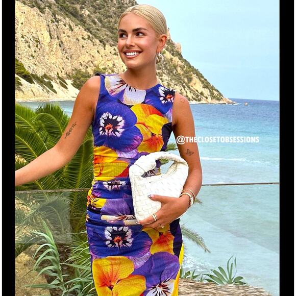 ZARA BLOGGER FAVE!!! Floral Print Midi Dress NWT LAST ONE!!! - Picture 9 of 16